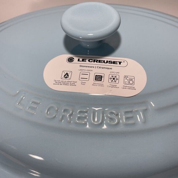 Brand New Le Creuset Casserole Classic 27cm 1.7L Oval Dish w Lid Sky Blue - Picture 2 of 8
